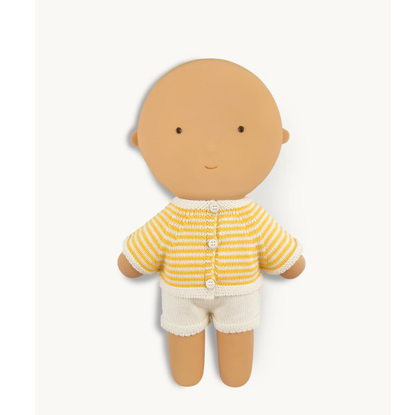 Gommu garderoba za lutku