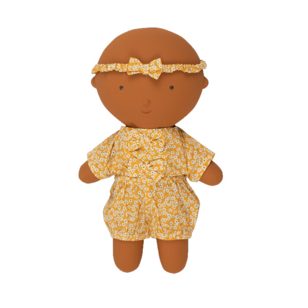 Gommu garderoba za lutku