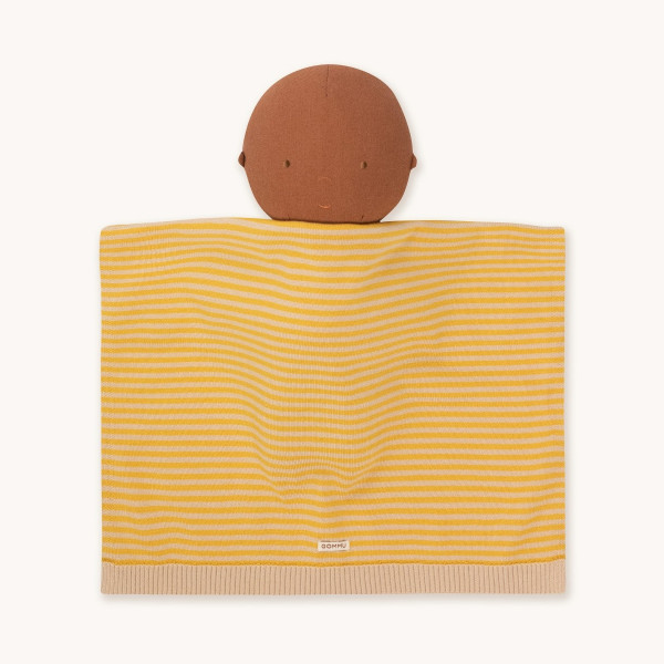 Gommu garderoba za lutku