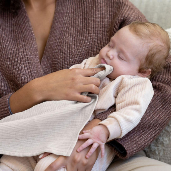 Doomoo marama za dojenje