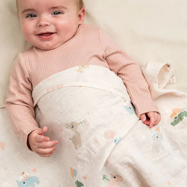 Done By Deer pelena 120x120cm